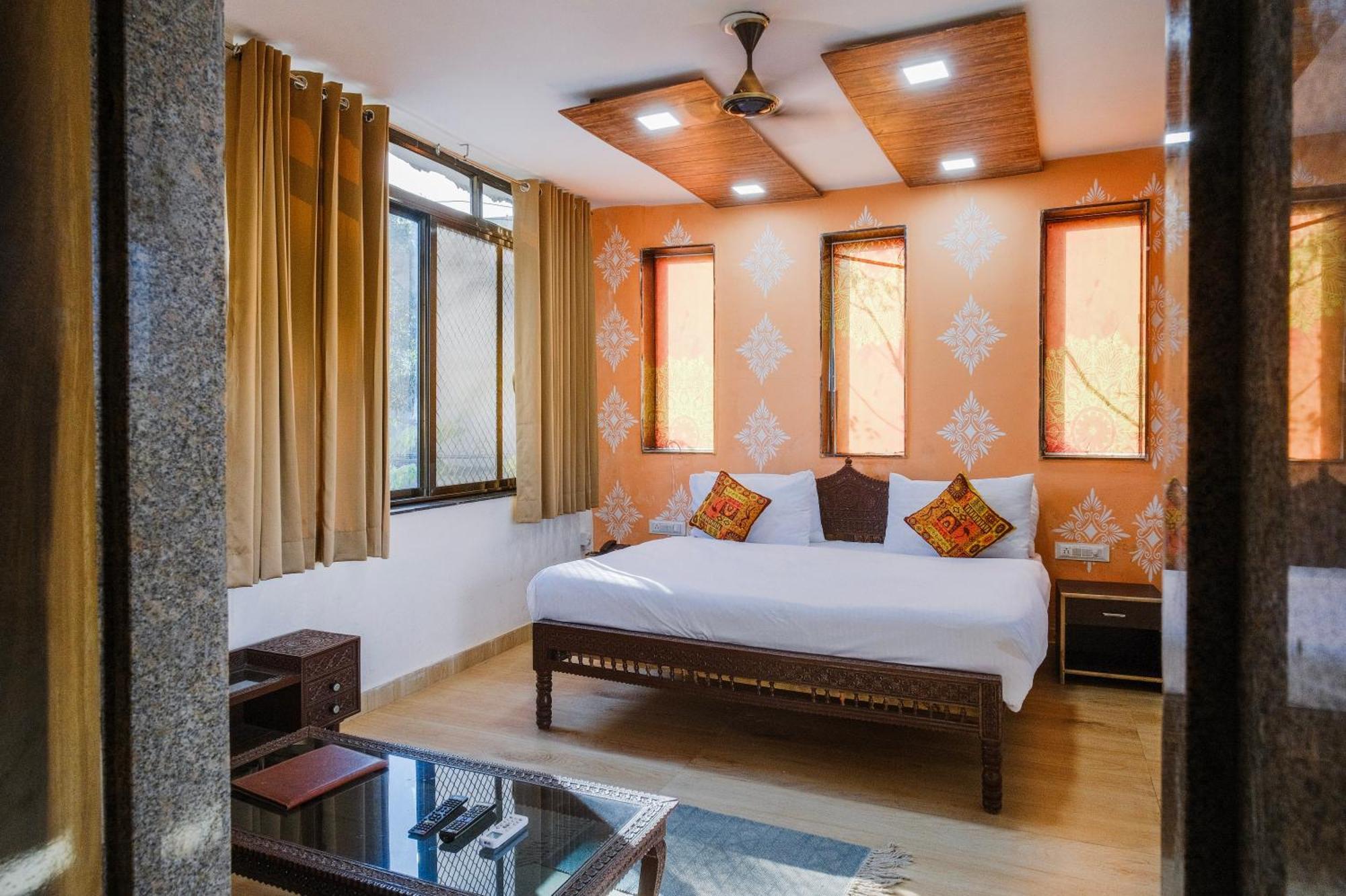 Rudraksha Inn Mount Abu Buitenkant foto