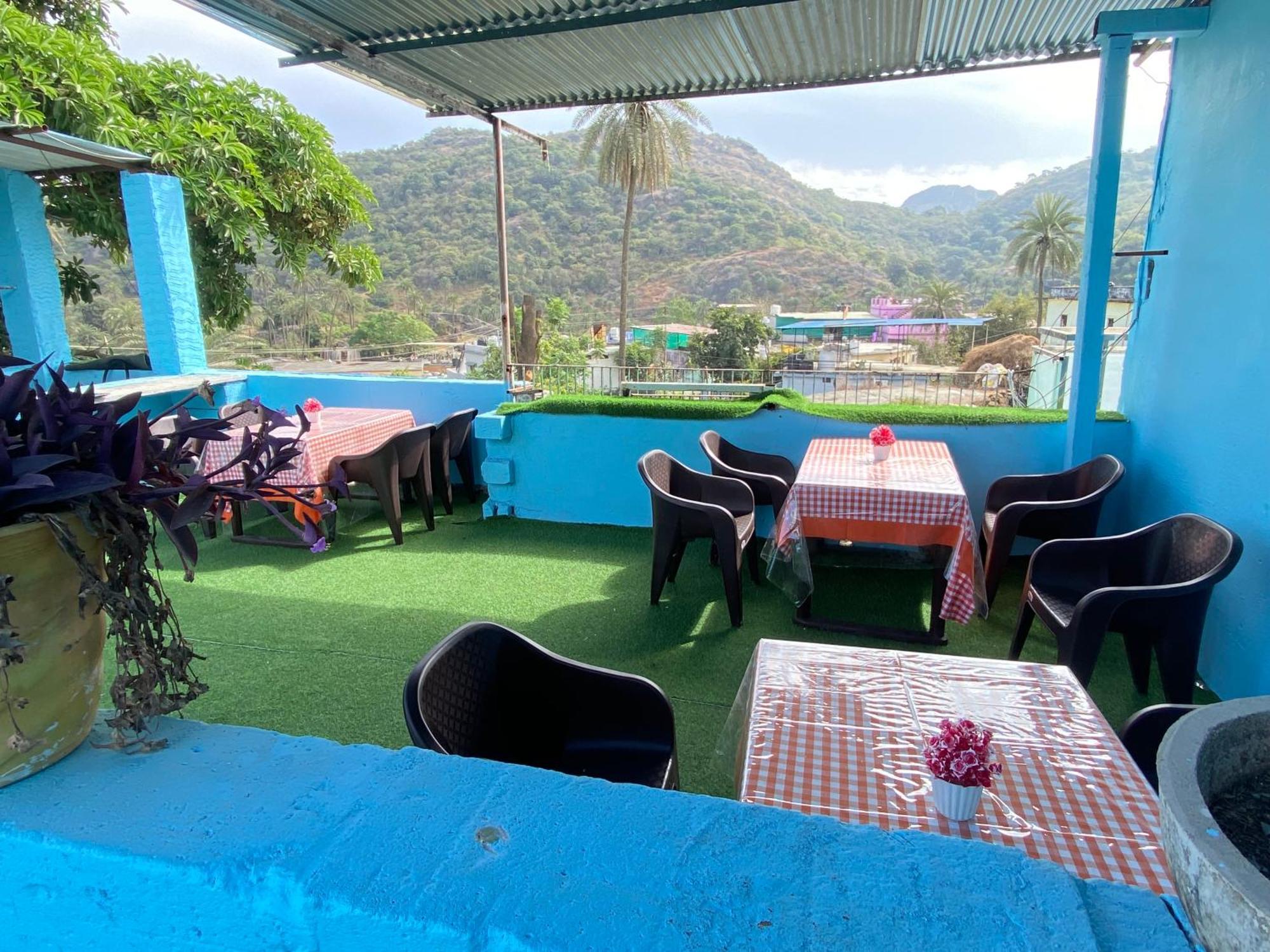 Rudraksha Inn Mount Abu Buitenkant foto
